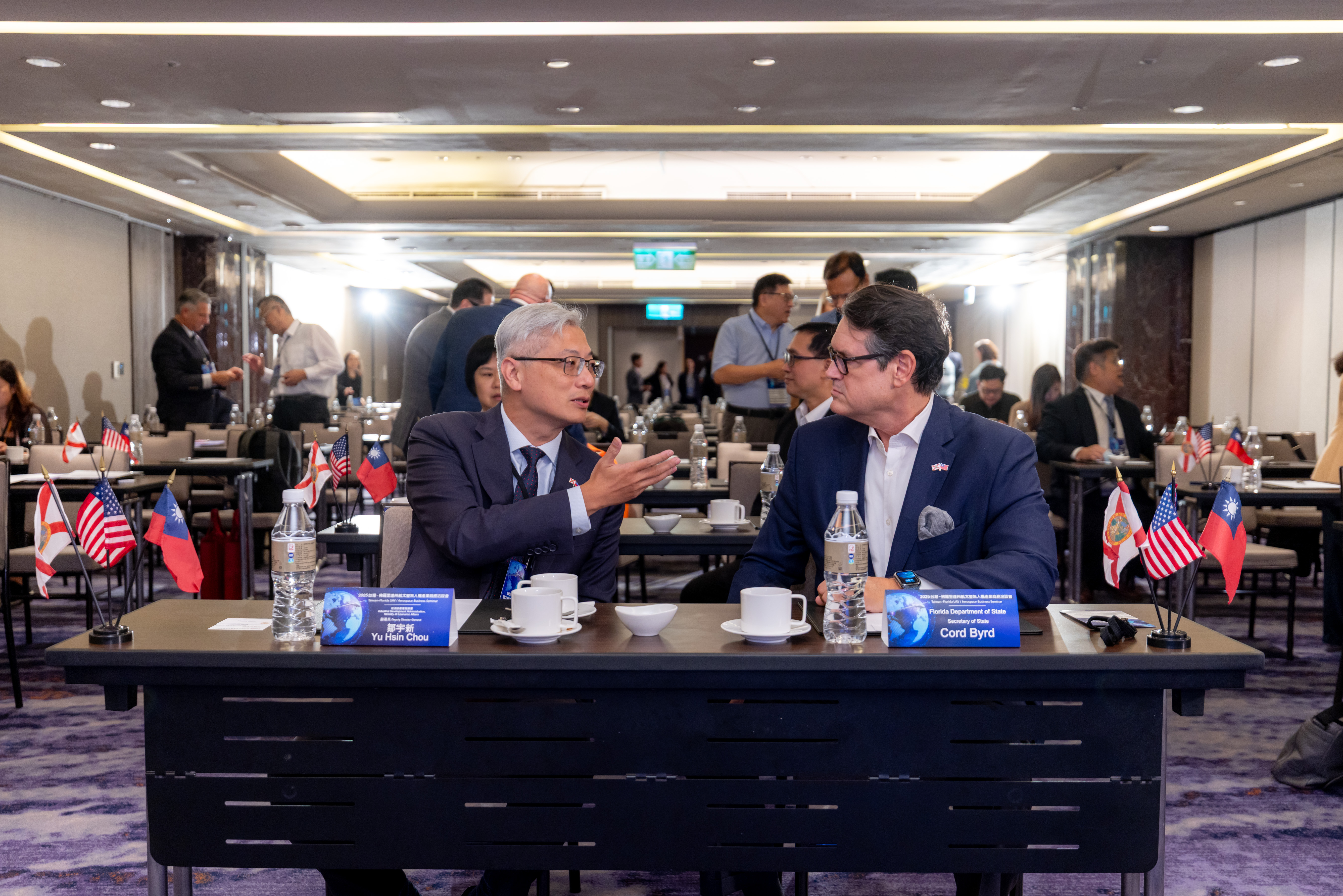 2025 台灣 ＆ 佛羅里達州 無人機交談